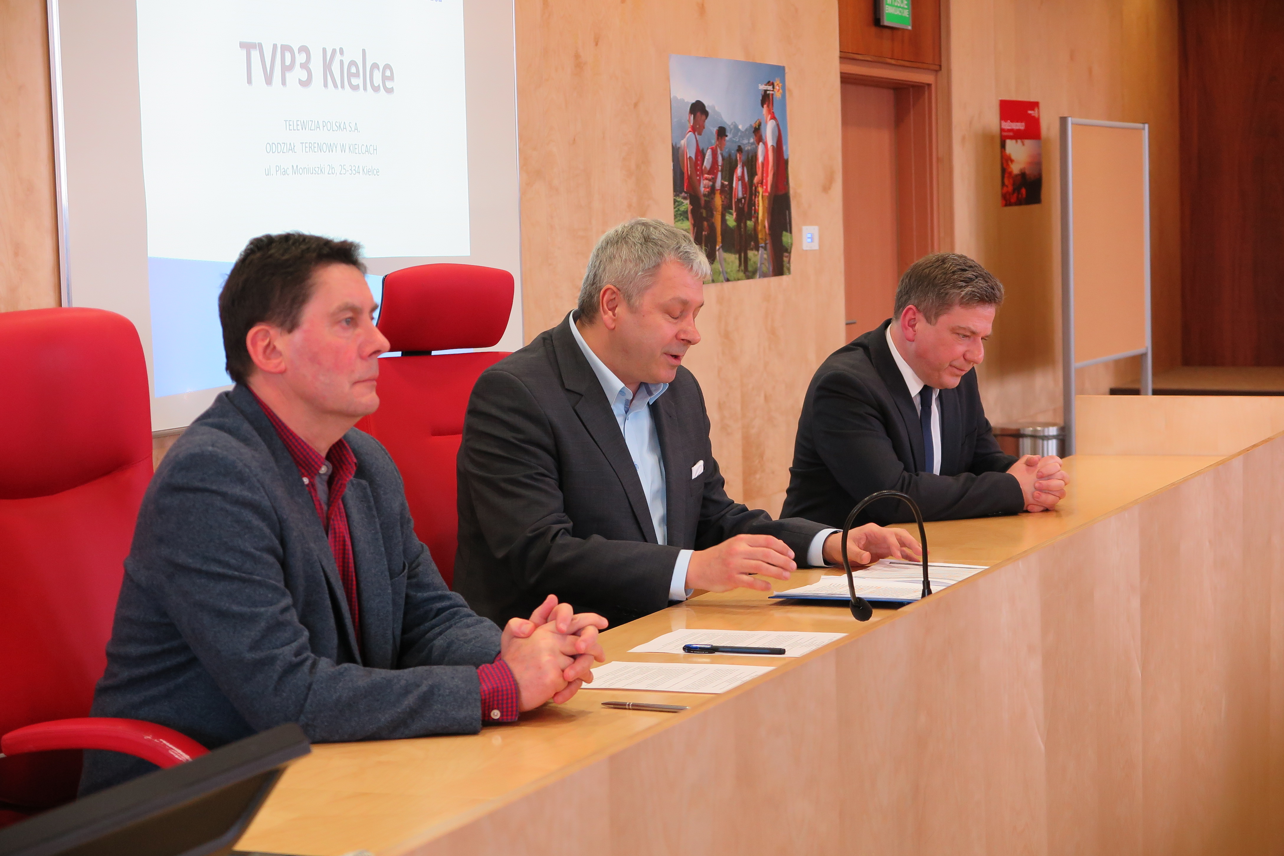 IMG_0229 Podpisanie umowy z TVP3 Kielce 